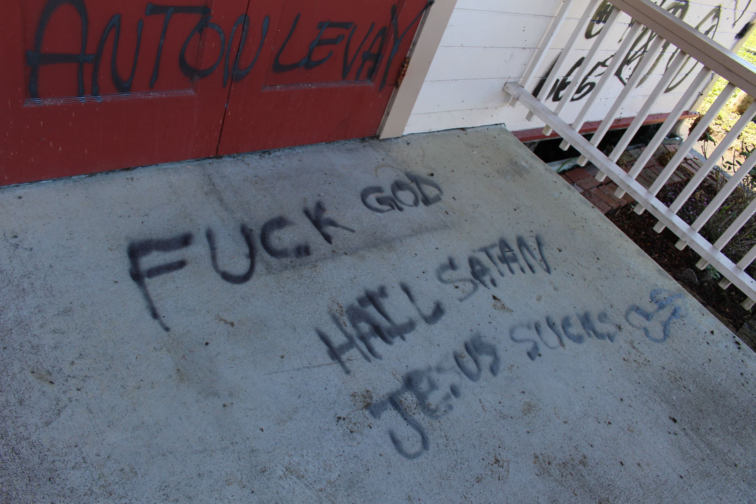 Vandalism - Case 201605491